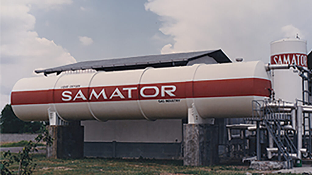 First oxygen plant 1986