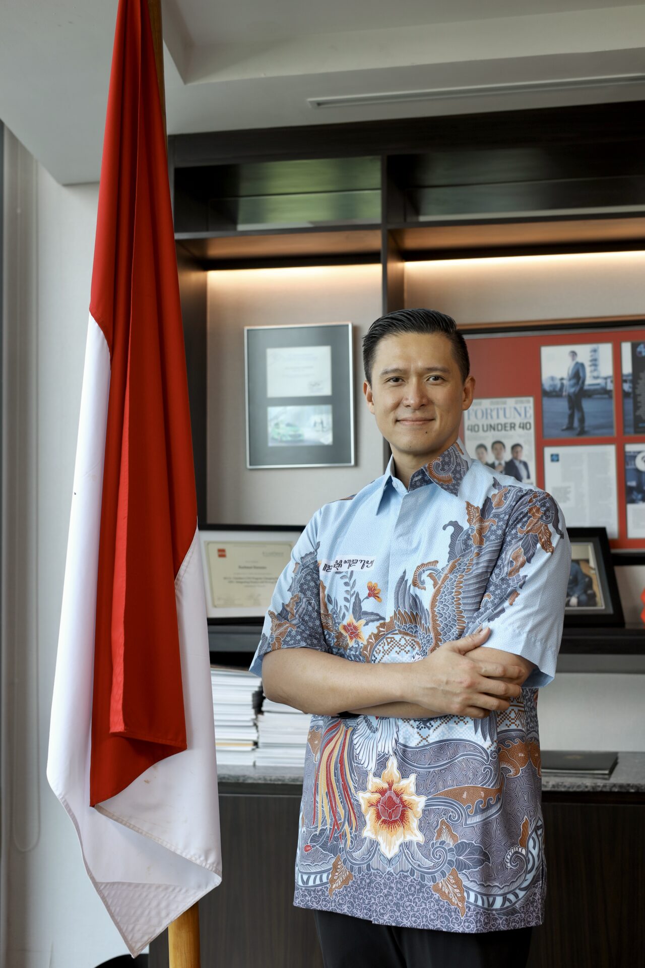 Samator Group leader named in Fortune 40 Under 40, beside the Indonesian flag